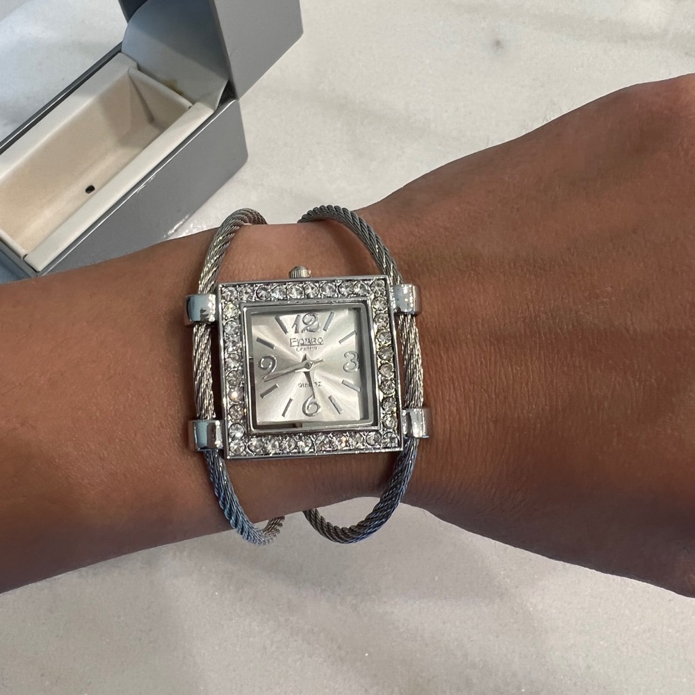 Cute watch - Picture 2 of 4